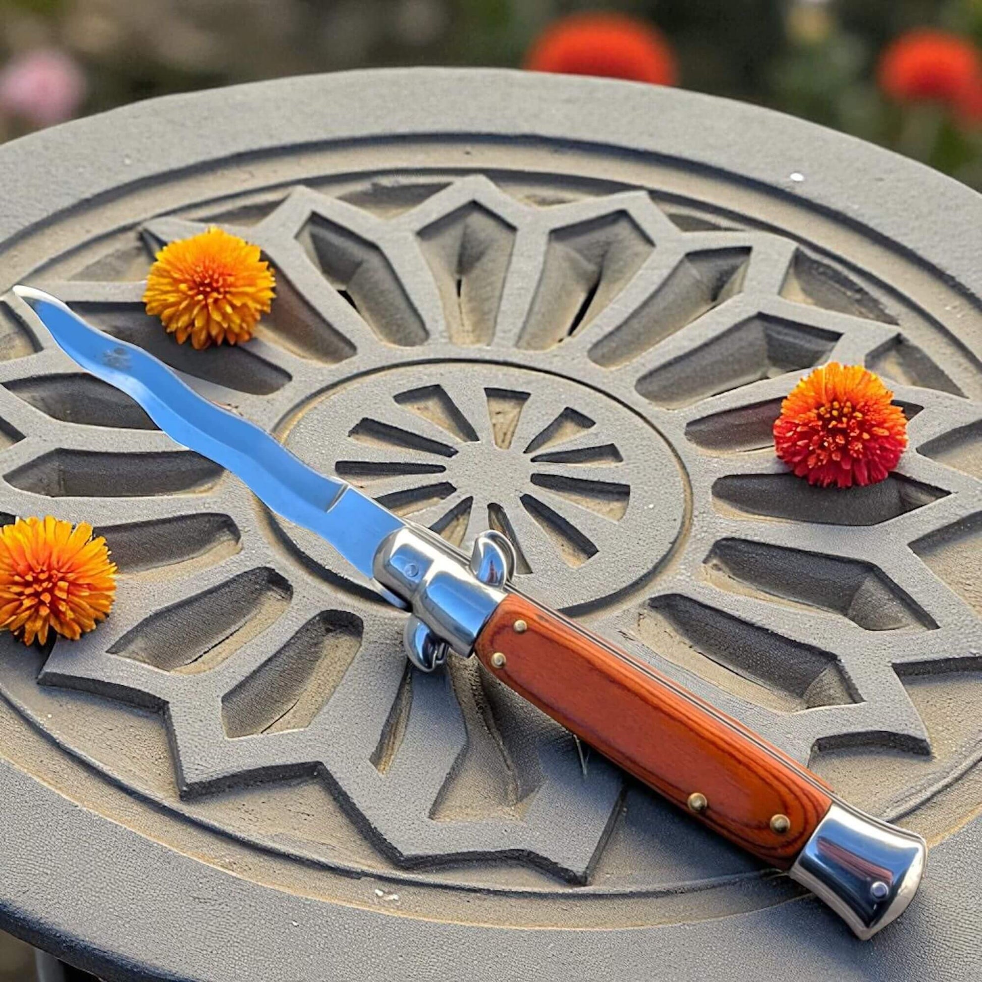 Couteau à cran d'arrêt automatique stiletto Schlass pour les aventurier randonneur, survie, EDC