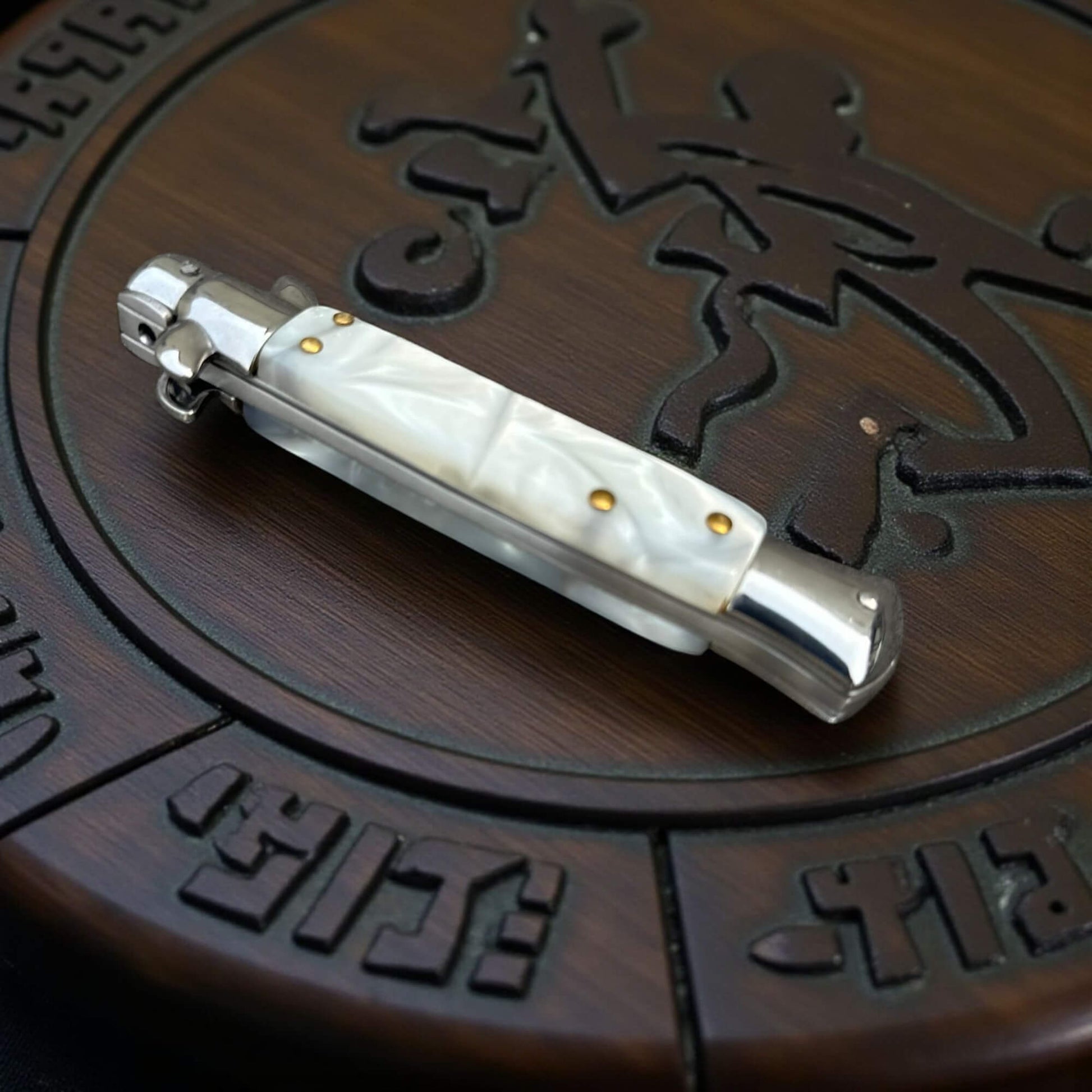 Couteau de poche automatique blanc Schlass