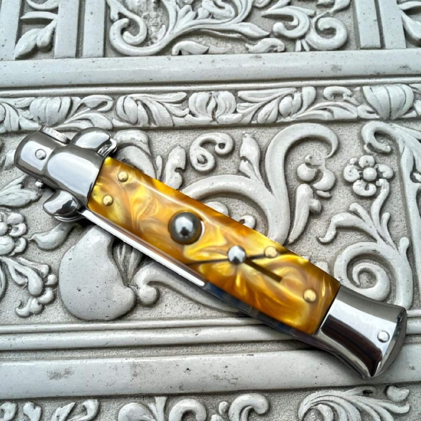 SCHLASS - Couteau de poche automatique cran d'arrêt Jaune/Argent - SCHLASS