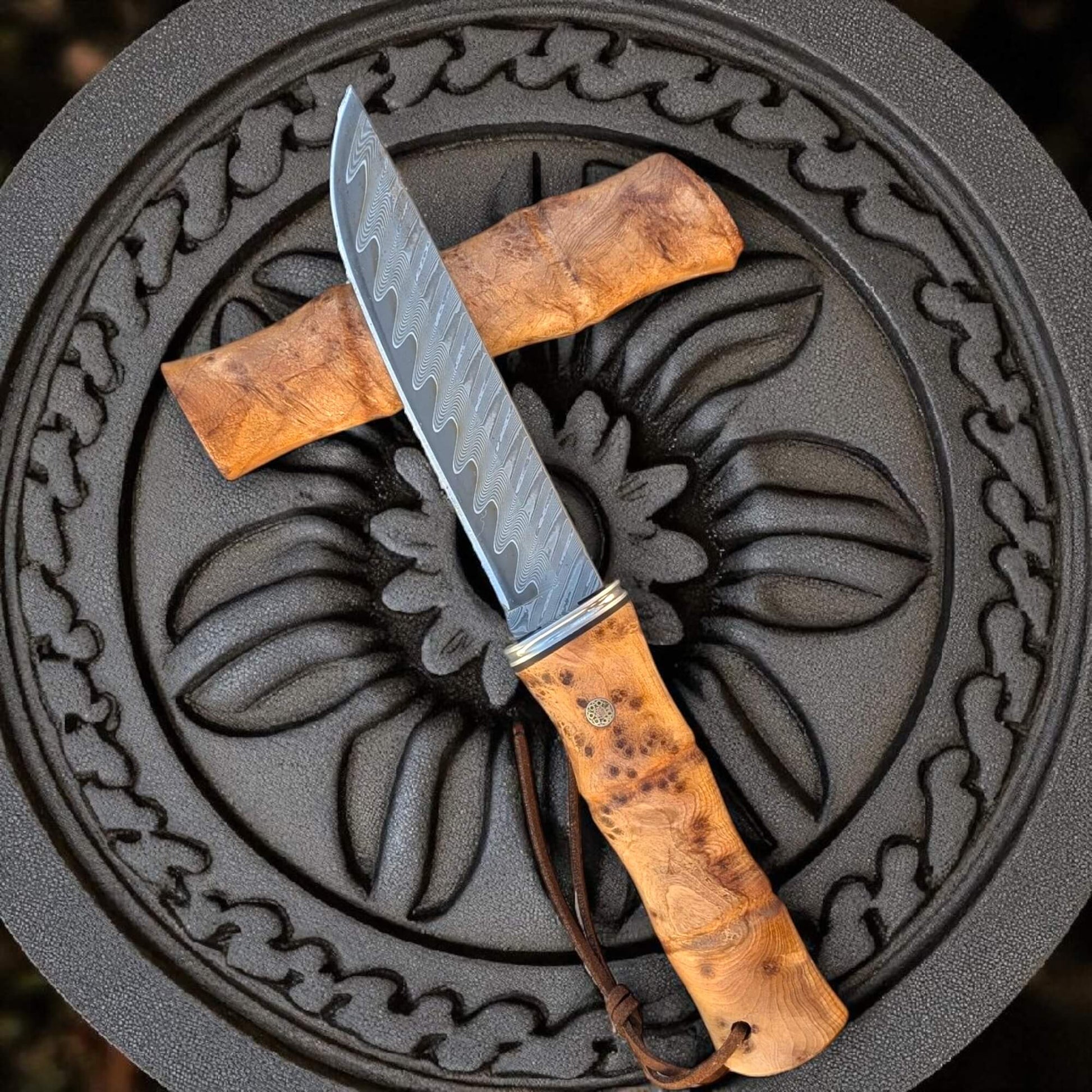 Le Sylvestre - Couteau de poche en bois avec fourreau lame en acier damas - SCHLASS